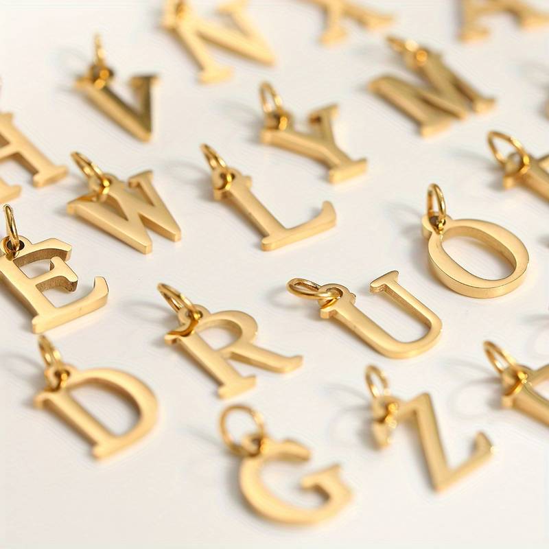 Charm Iniziale Elegante Oro