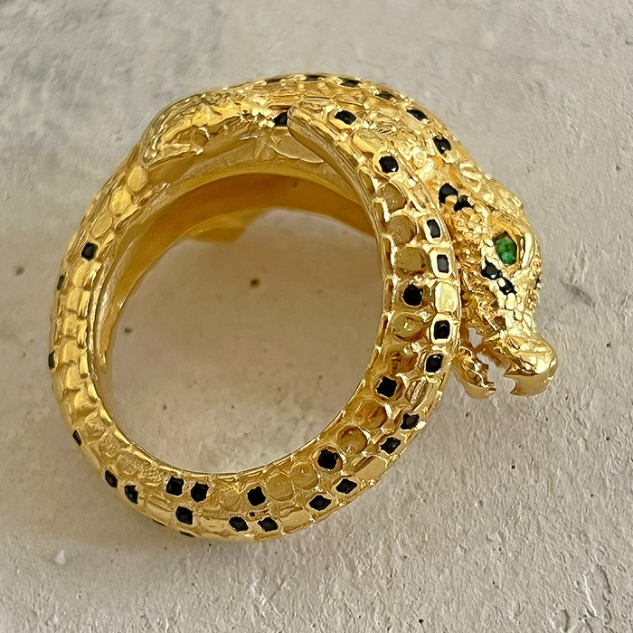 Anillo Vhakar Oro