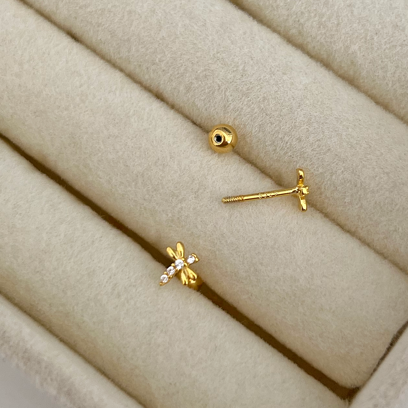 Pendiente Mini Shiny Libélula Oro