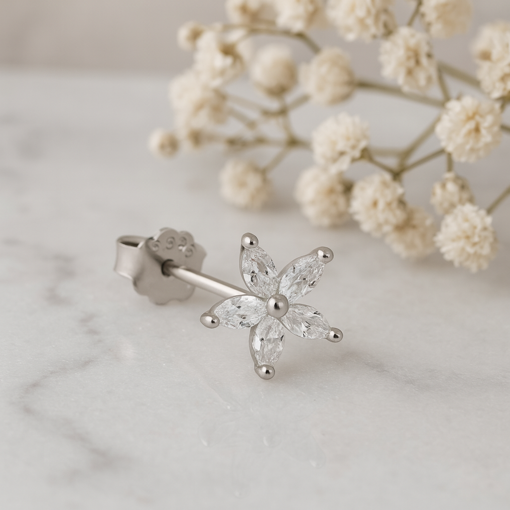 Pendiente Flor Blanca Plata