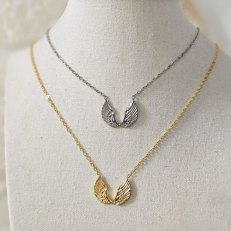 Collar Alas Plata