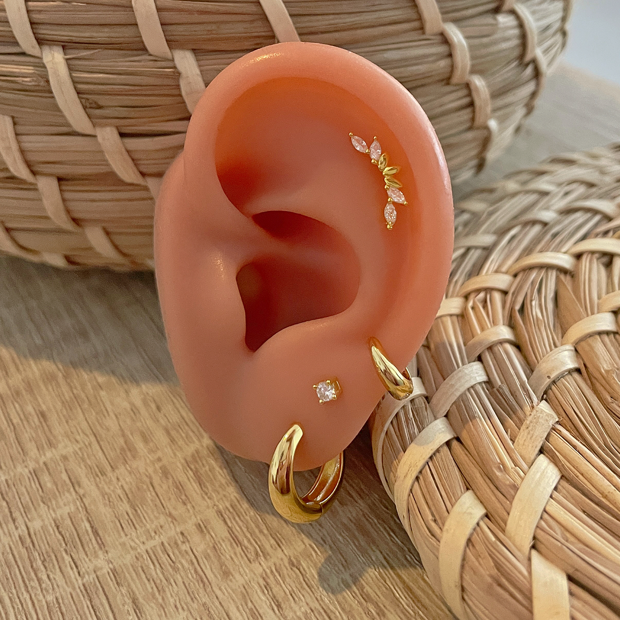 Pendiente White Leaves Oro