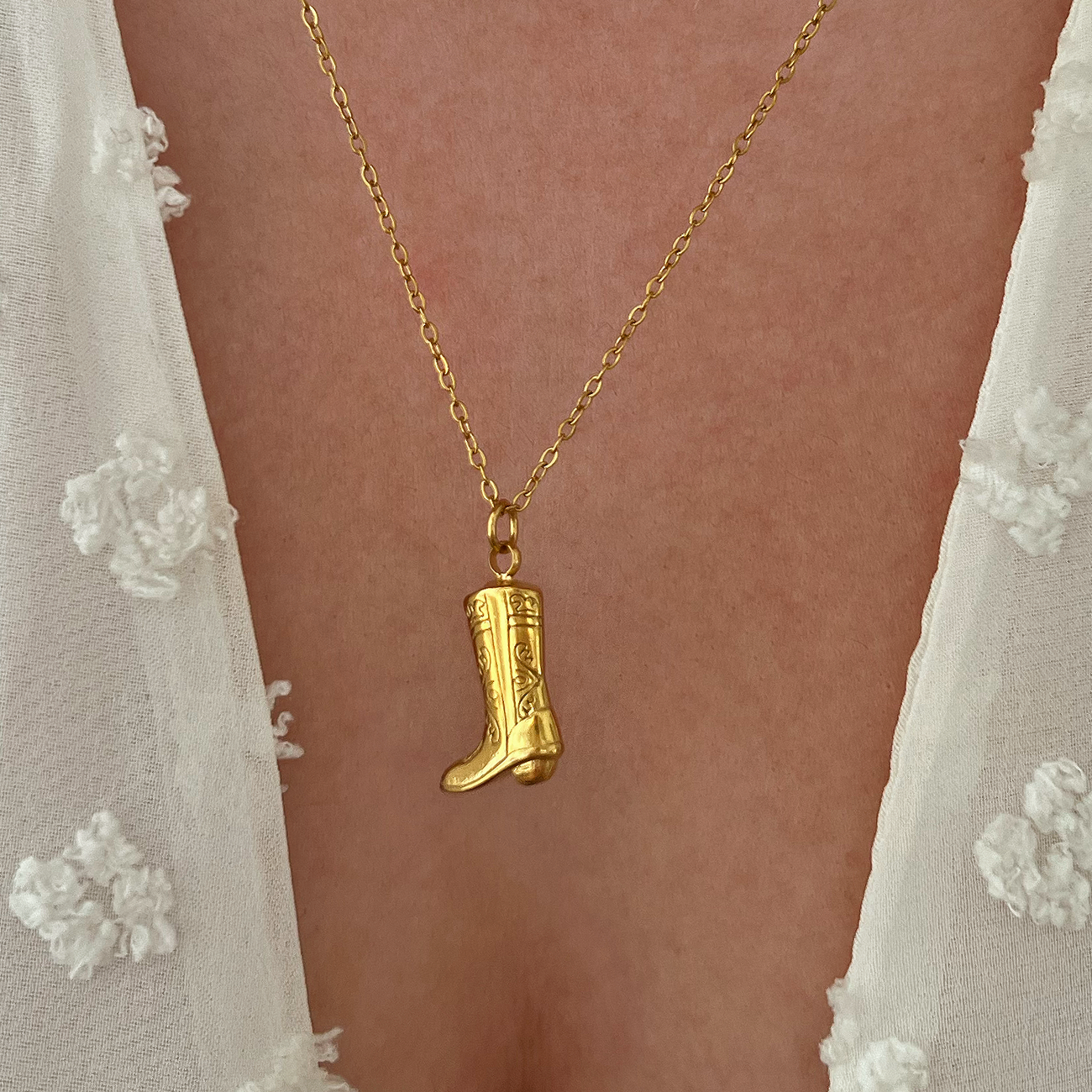 Collar Bota Cowboy Oro