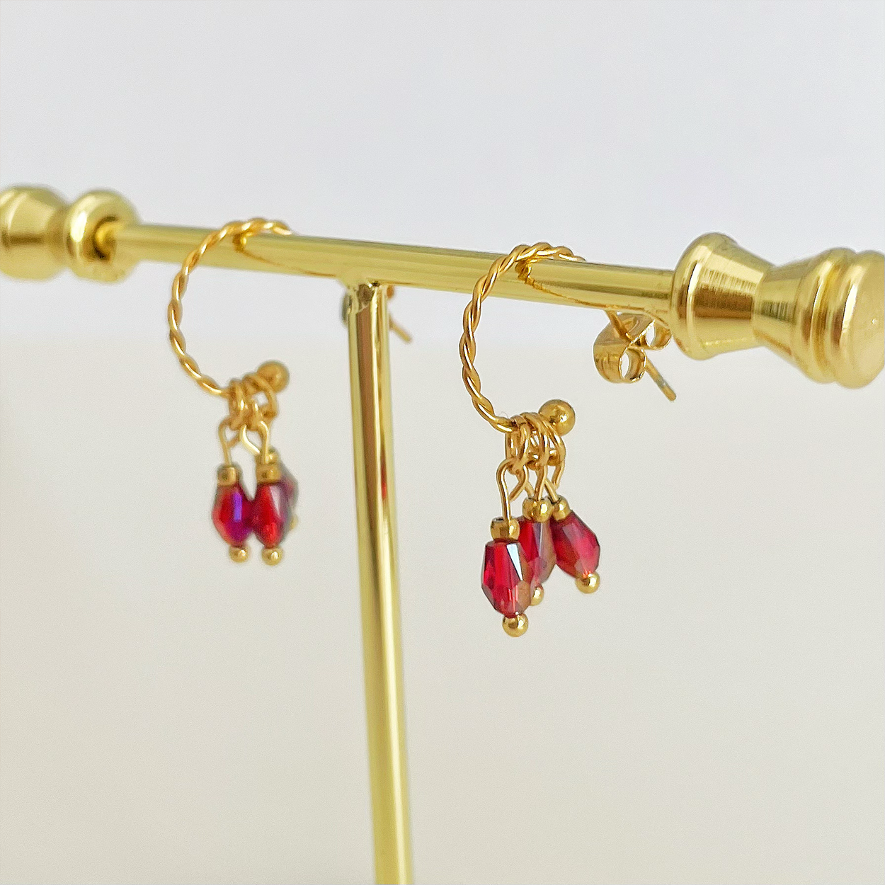 Aros Rubí Charms Oro