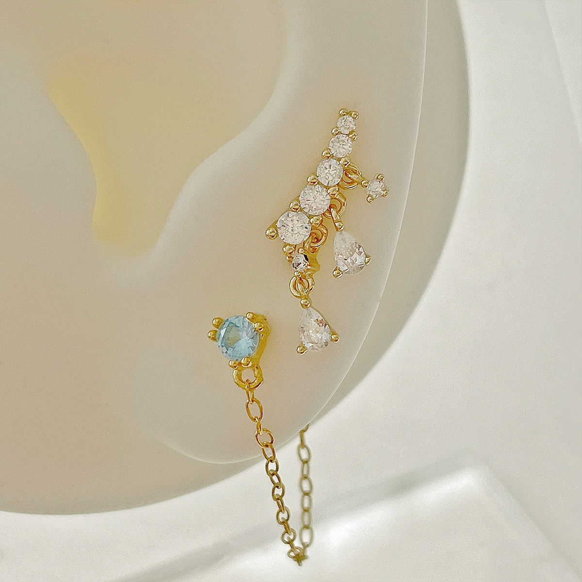 Pendiente Indira Oro