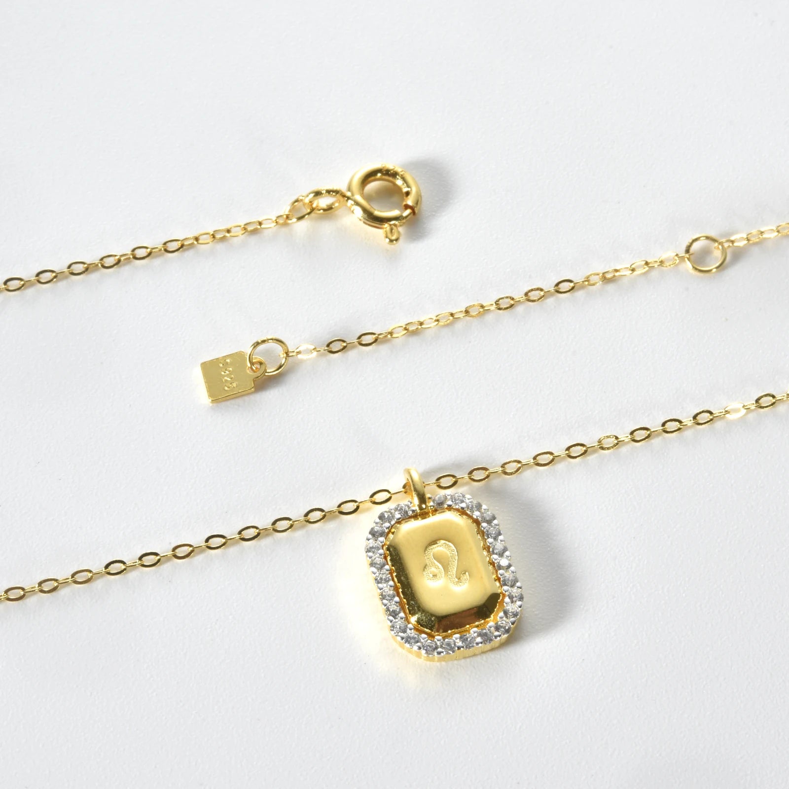 Collar Elegant Zodiac Oro