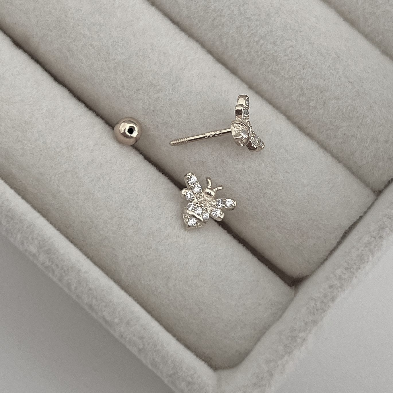 Pendiente Shiny Bee Plata