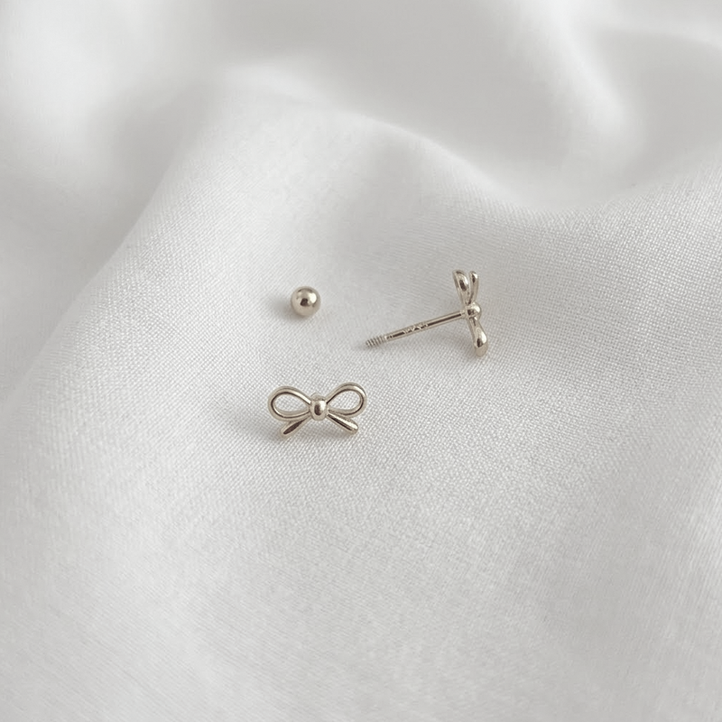 Orecchino Mini Fiocco Argento