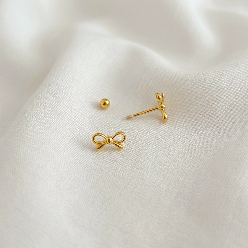 Orecchino Mini Fiocco Oro