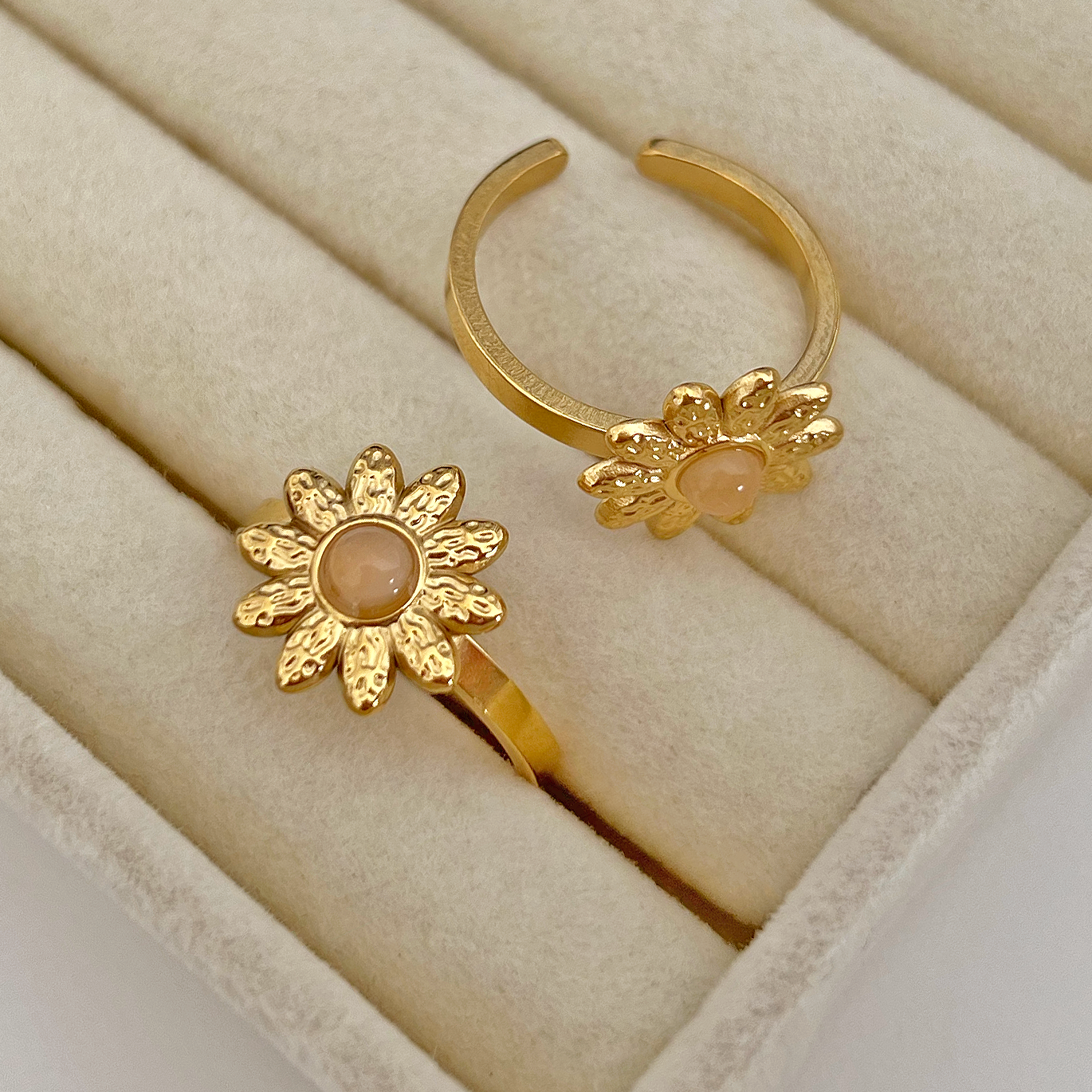 Anillo Margarita Cuarzo Oro