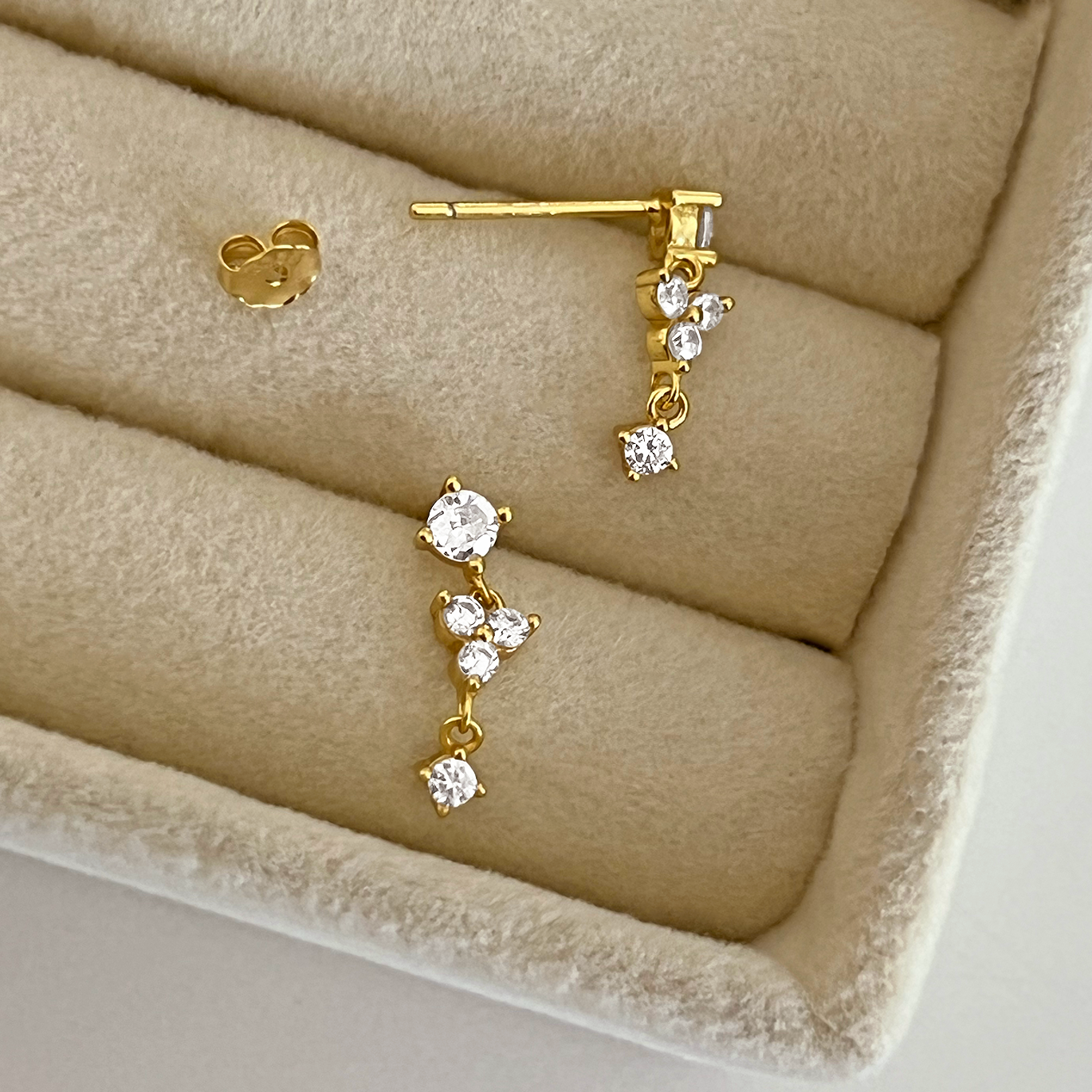 Pendiente Florea Oro