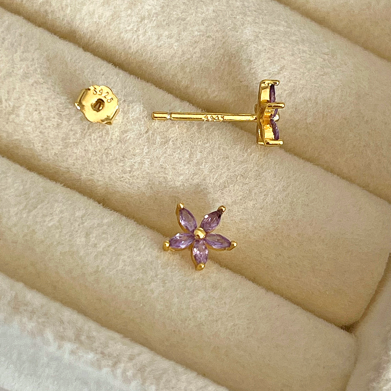 Pendiente Flor Lila Oro