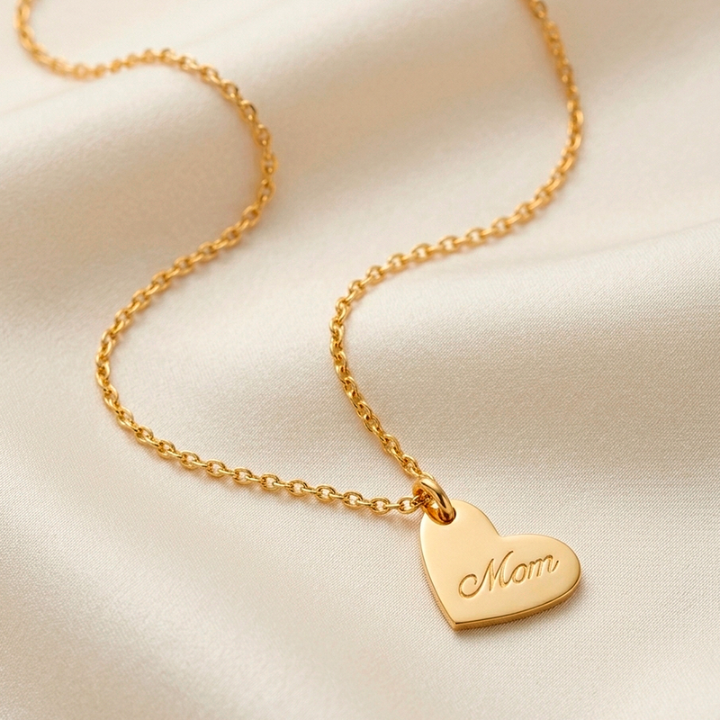 Collar Heart Mom Oro