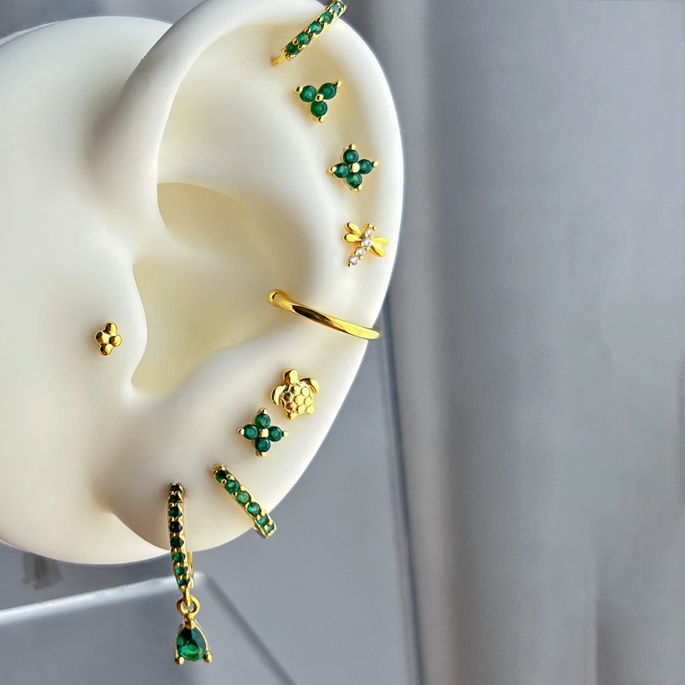 Gold Crossed Ear Cuff