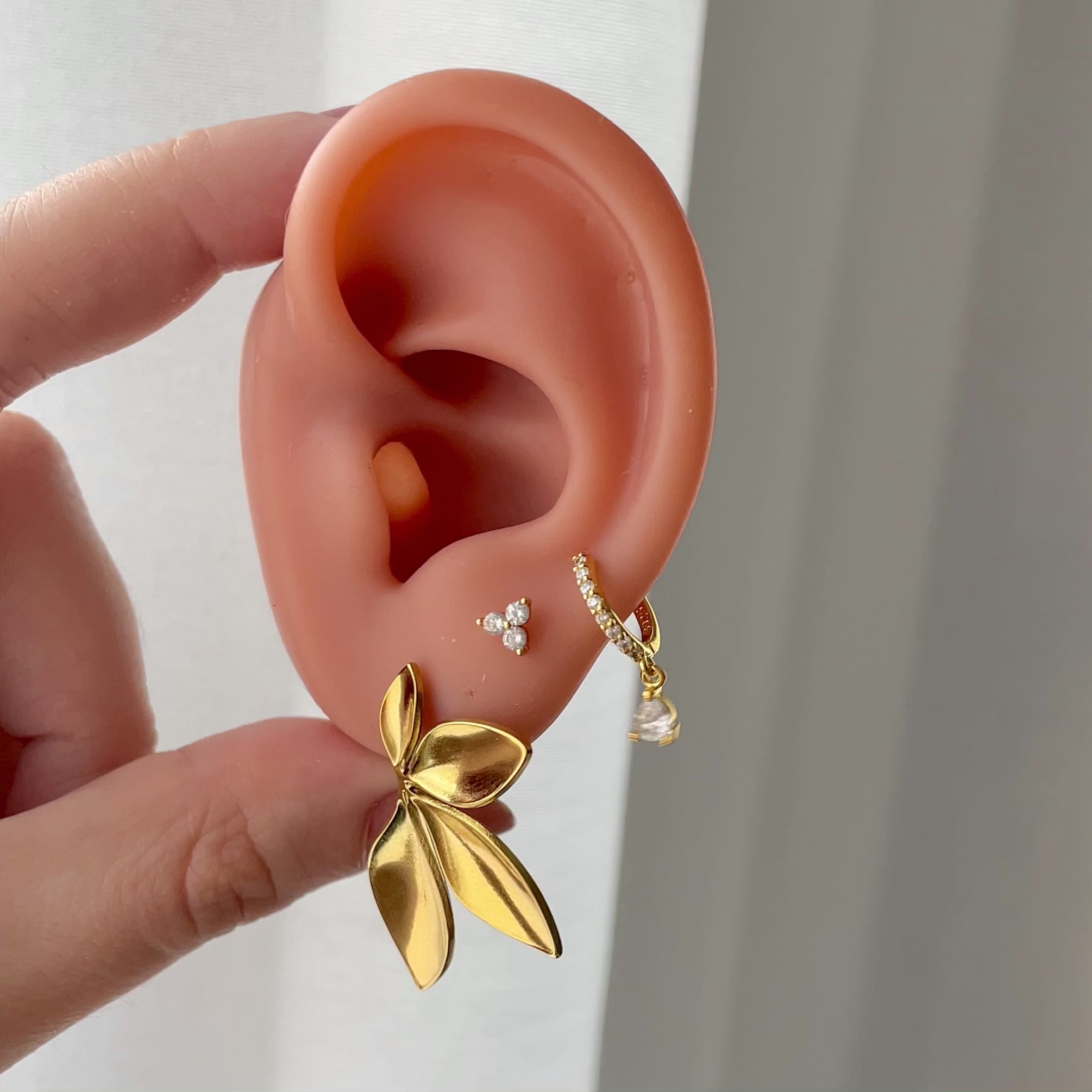 Pendientes Lirio Oro