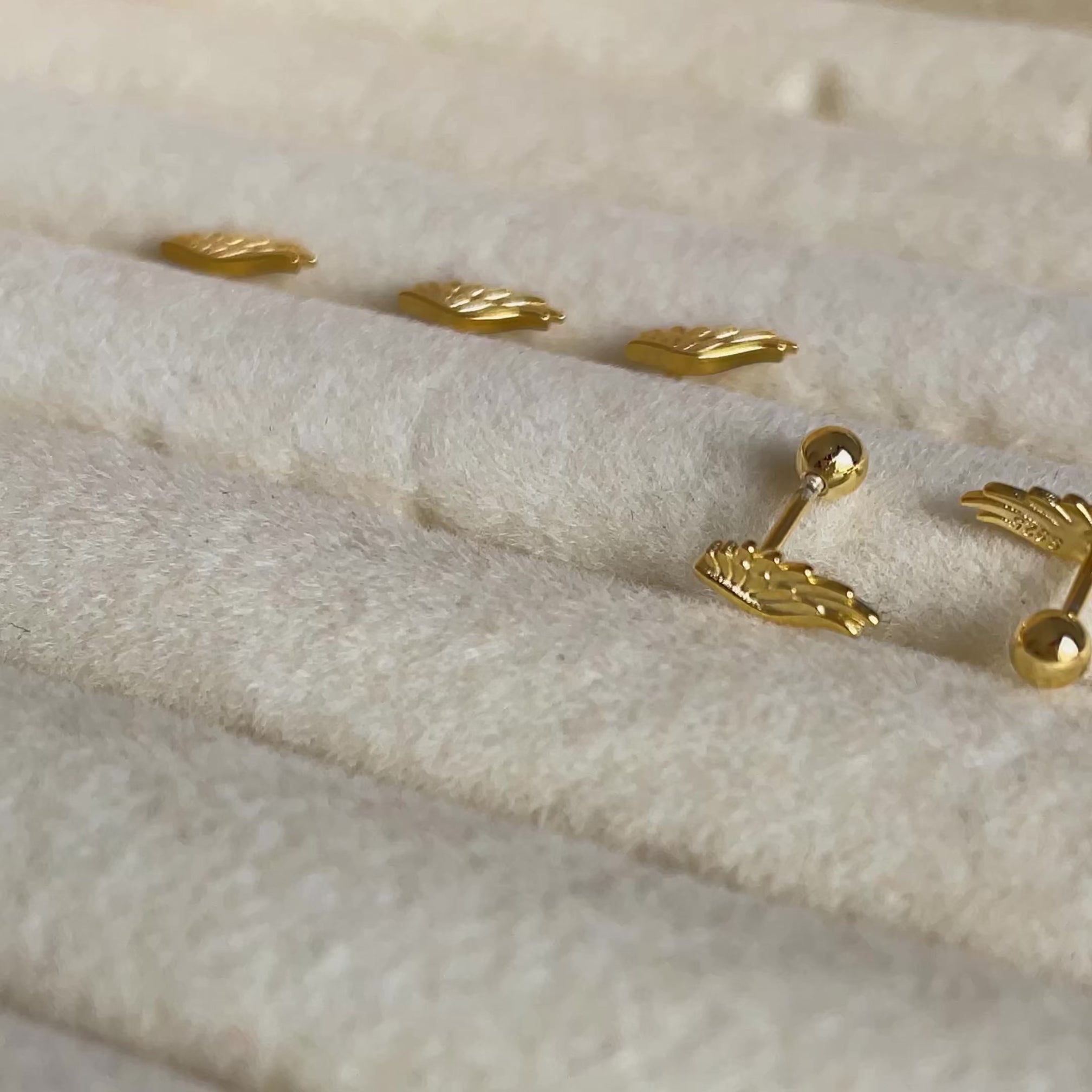 Pendiente Hermes Oro