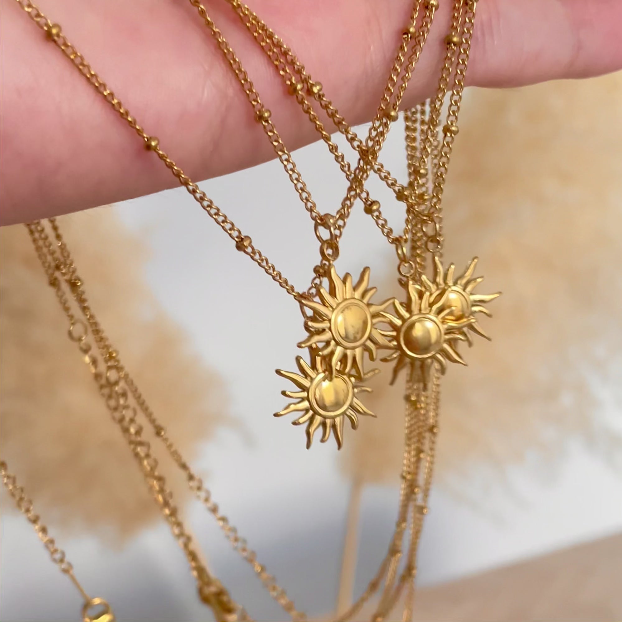 Collar Mini Sun Bolitas Oro