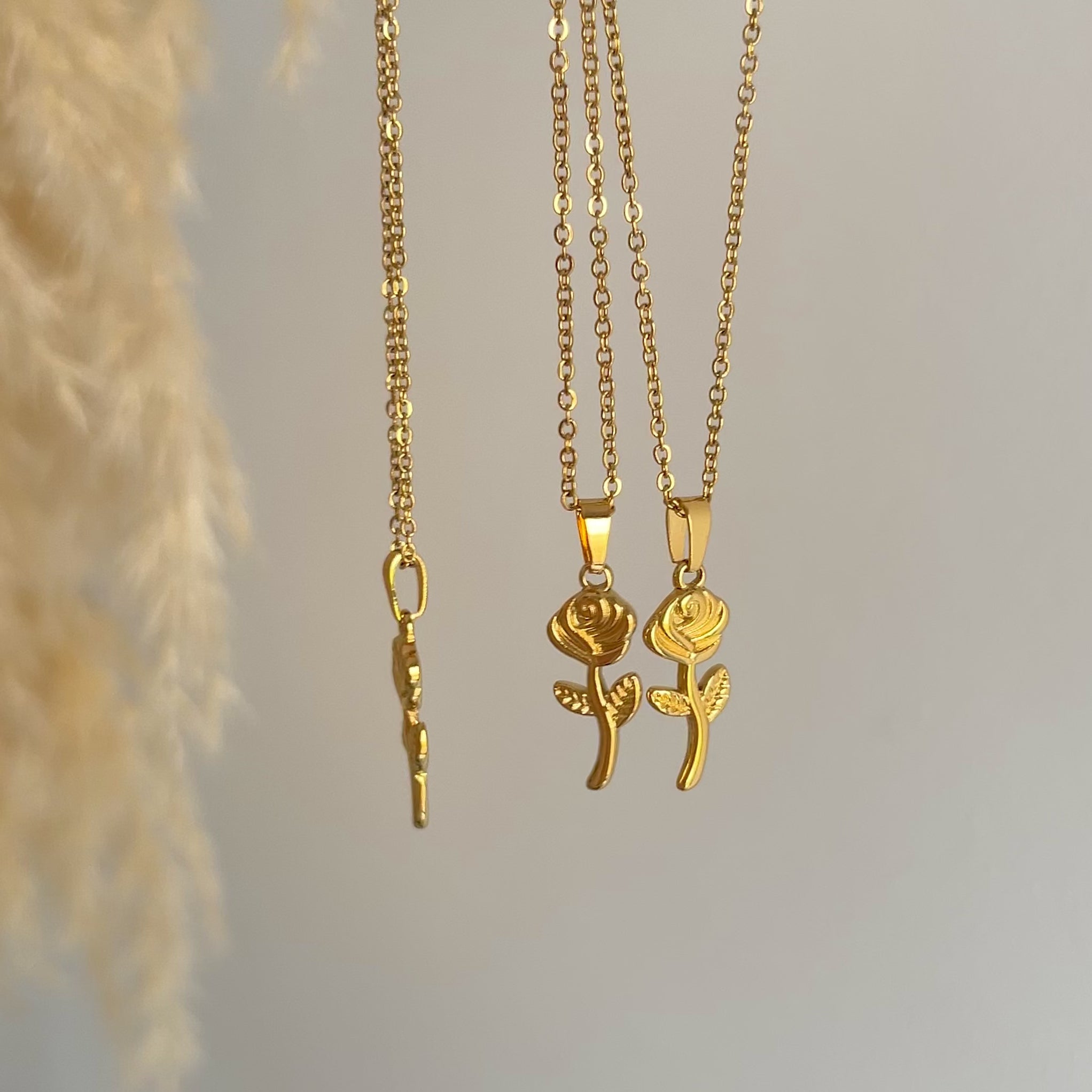 Collar Rose Oro