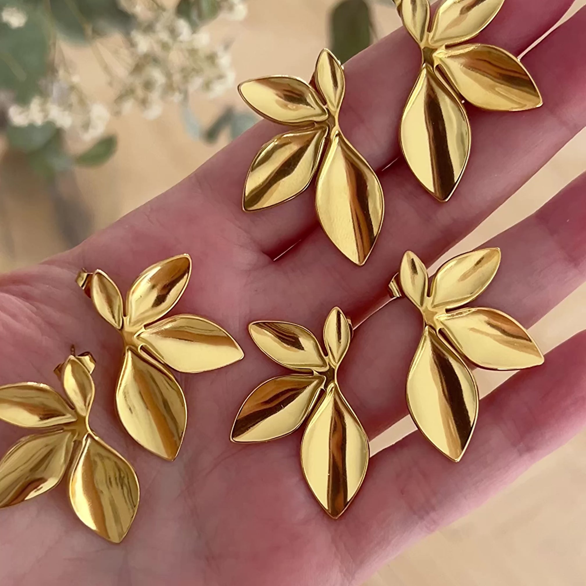 Pendientes Lirio Oro