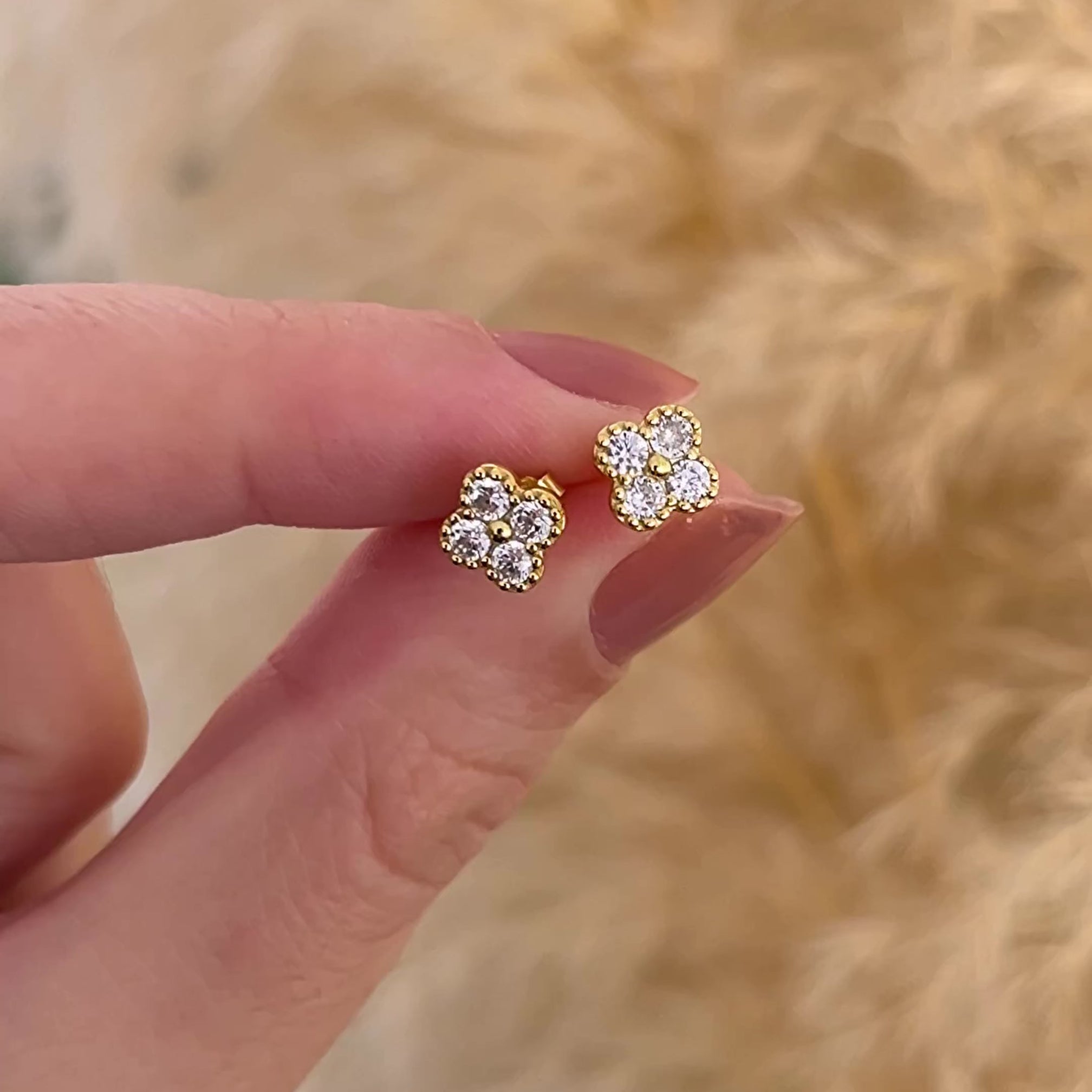 Pendientes Mini Cloris Blanco Oro