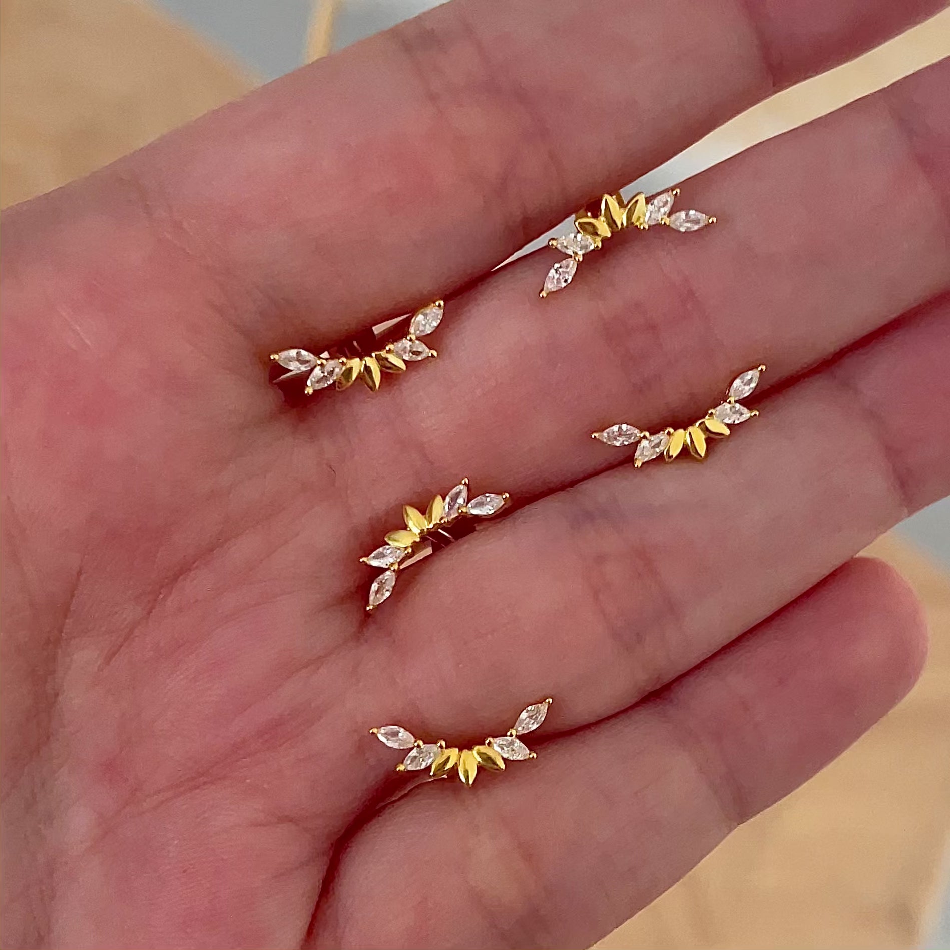 Pendiente White Leaves Oro