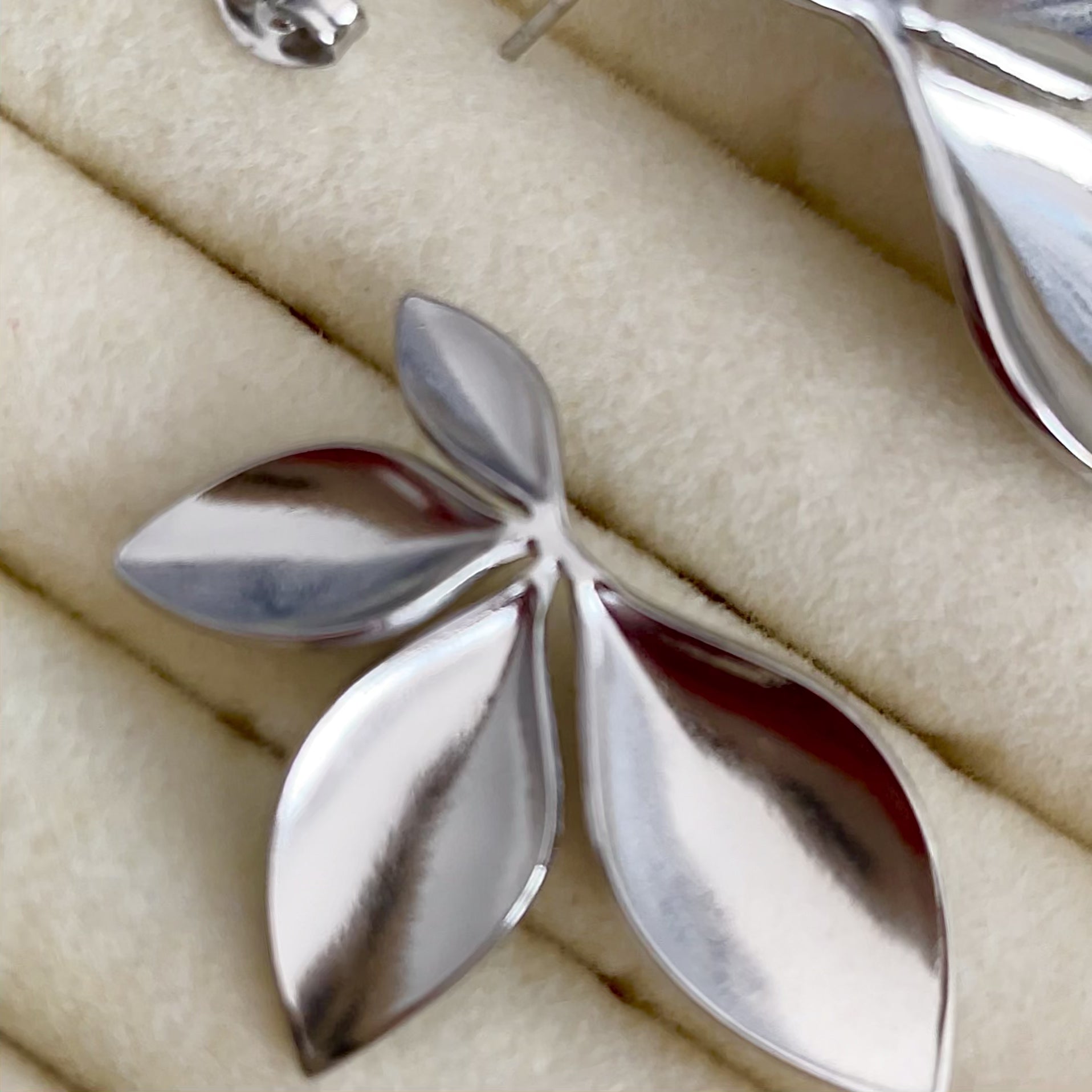 Pendientes Lirio Plata