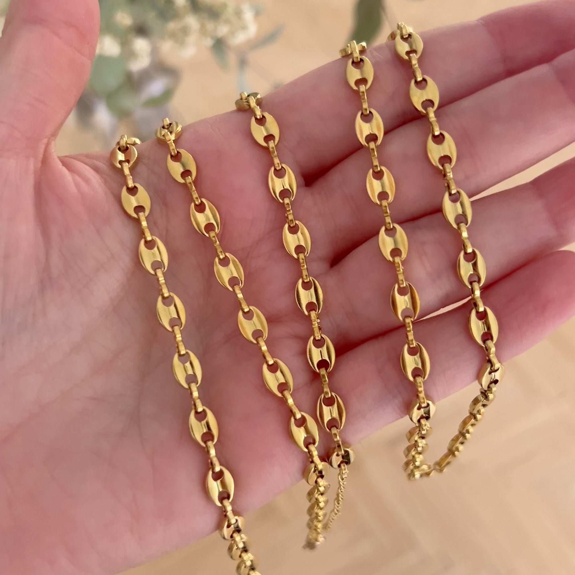 Collar Granos de Café Oro