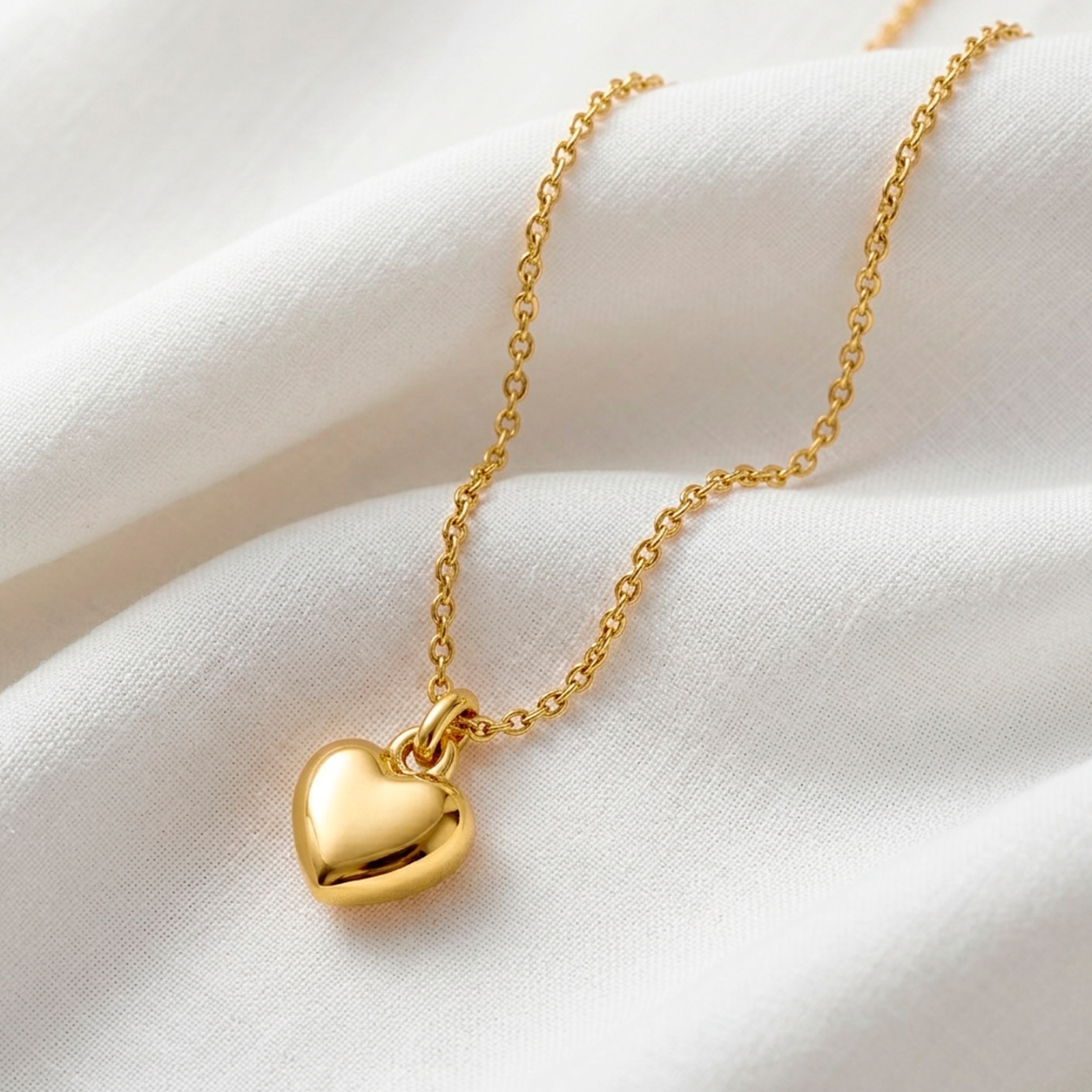Collar 3D Mini Heart Oro