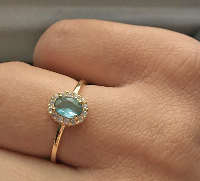 Anillo Oval Celeste