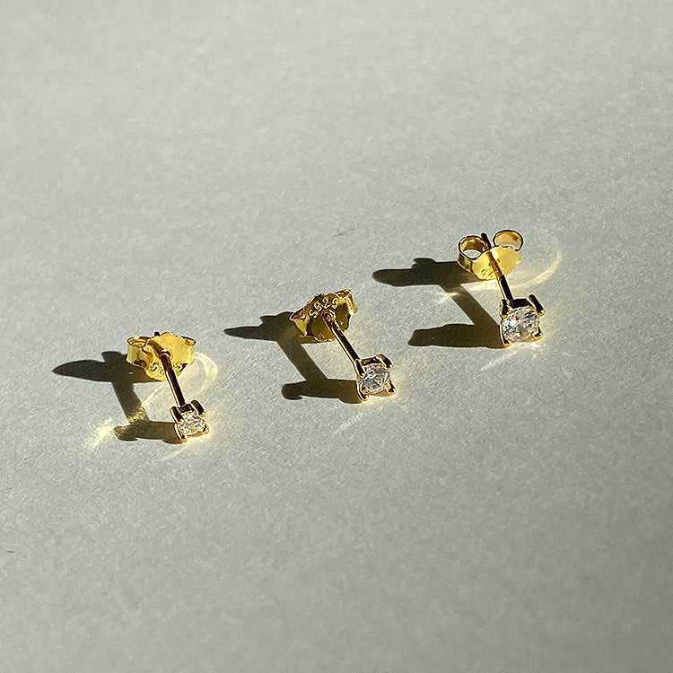 Orecchino brillante color oro