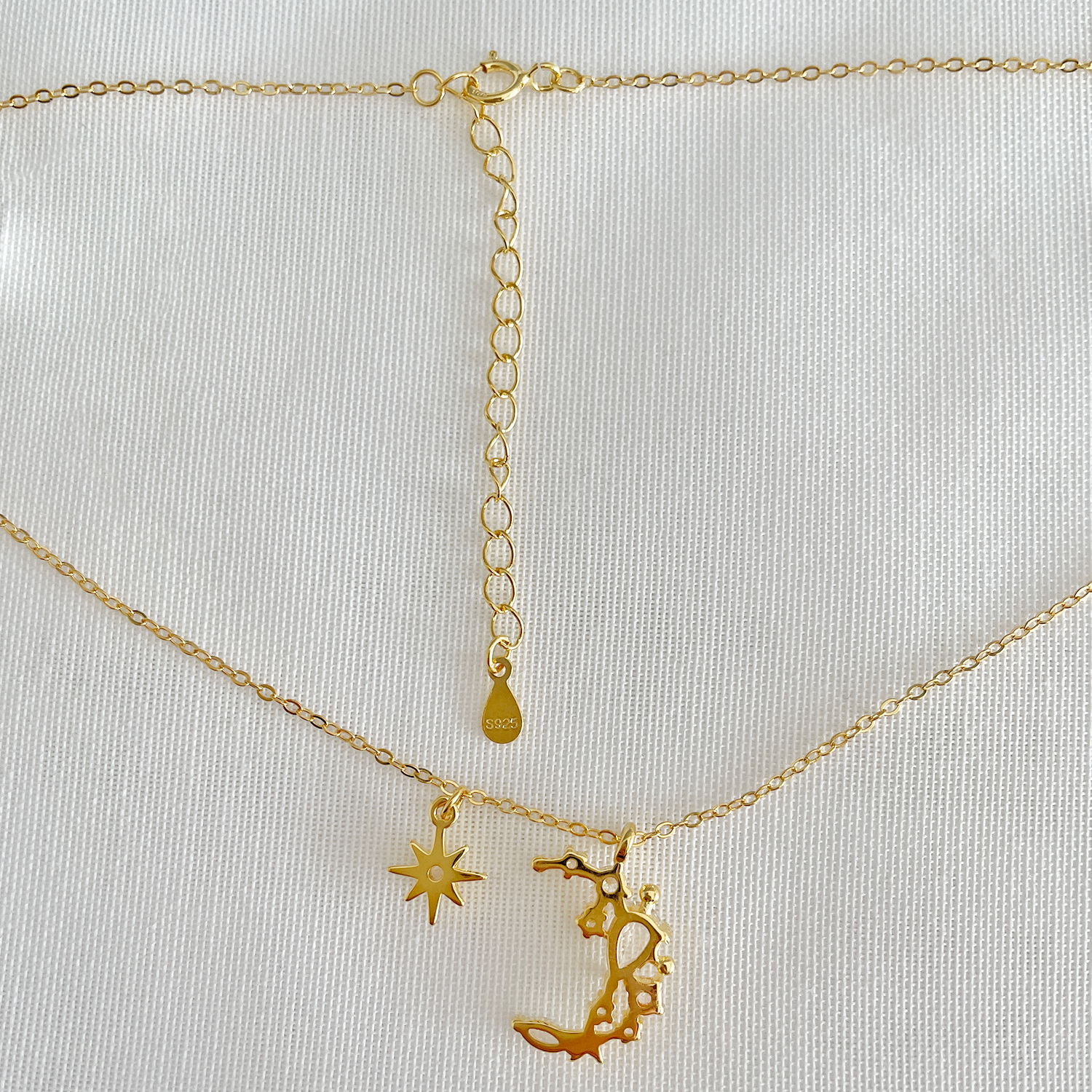 Collar Luna y Estrella Oro