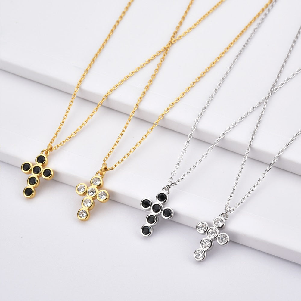 Collar Black Cross Oro
