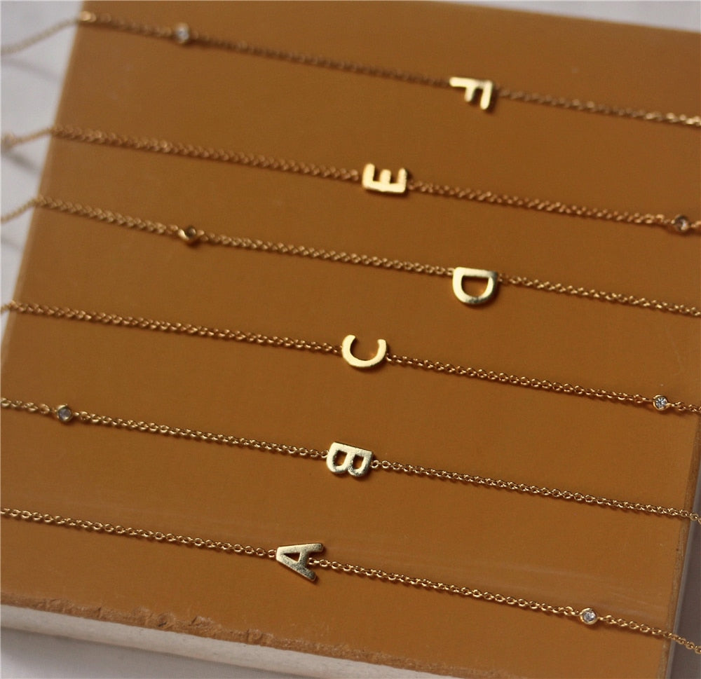 Collar Basic Inicial Oro