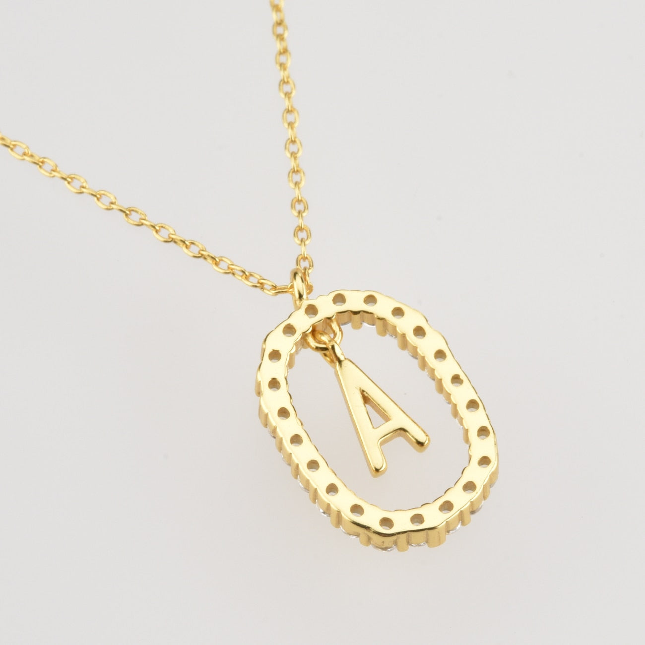 Collar White Spring Inicial Oro